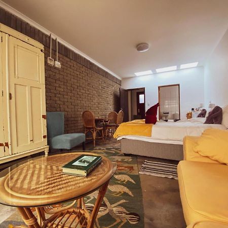 All African Colours Guesthouse سواكوبموند المظهر الخارجي الصورة
