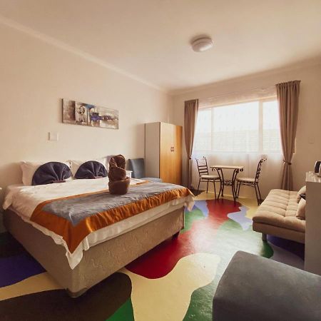 All African Colours Guesthouse سواكوبموند المظهر الخارجي الصورة